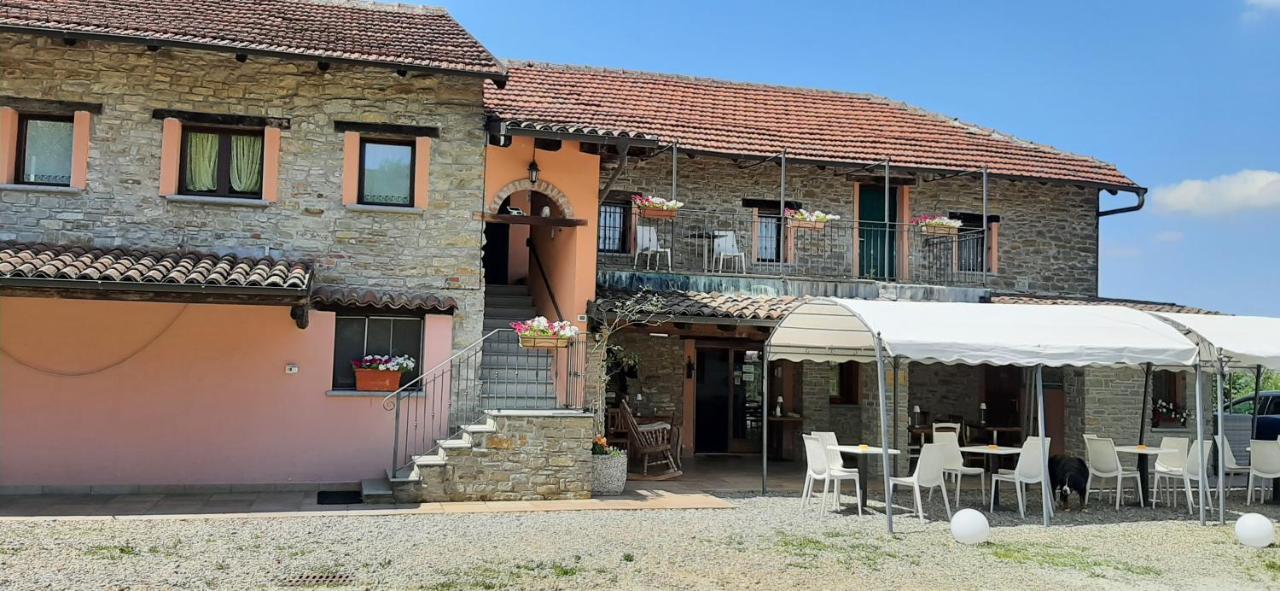 Casale Trusella Acomodação com café da manhã Ponti Exterior foto